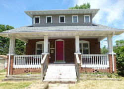 Pre-foreclosure in  E GRANDVIEW AVE Springfield, IL 62702