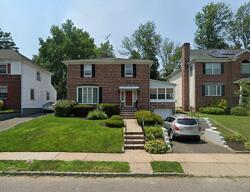 Pre-foreclosure in  HOLLAND RD South Orange, NJ 07079