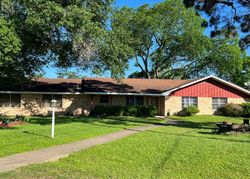 Pre-foreclosure in  N FOWLKES ST Sealy, TX 77474