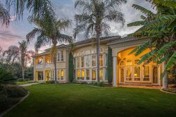 Pre-foreclosure in  N COLLEGE AVE Fresno, CA 93704