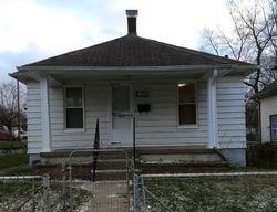 Pre-foreclosure in  LAWN AVE Middletown, OH 45044
