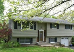 Pre-foreclosure in  FORT WORTH PL Monroe, NY 10950