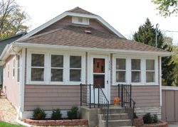 Pre-foreclosure in  MAPLE AVE Pewaukee, WI 53072