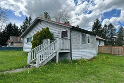 Pre-foreclosure in  UNION DR Black Diamond, WA 98010