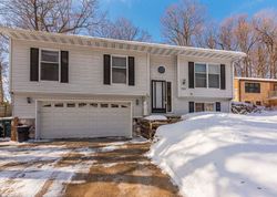Pre-foreclosure Listing in PARKWAY DR SLINGER, WI 53086