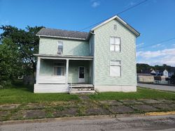 Pre-foreclosure in  W 2ND AVE Derry, PA 15627