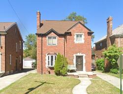 Pre-foreclosure in  SANTA ROSA DR Detroit, MI 48221