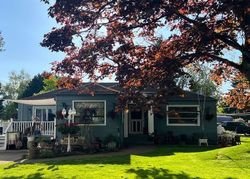 Pre-foreclosure in  FREEMAN RD E Tacoma, WA 98424