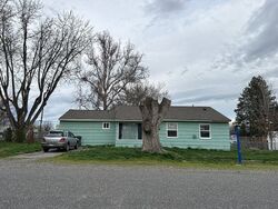 Pre-foreclosure in  S JOHNSON ST Kennewick, WA 99336