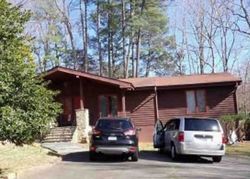 Pre-foreclosure in  OUT OF BOUNDS RD Palmyra, VA 22963