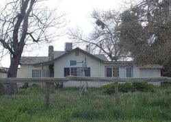 Pre-foreclosure in  COTTONWOOD DR Woodlake, CA 93286