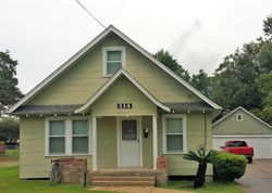 Pre-foreclosure in  S 6TH ST Highlands, TX 77562