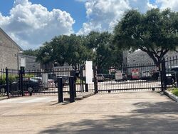 Pre-foreclosure in  BRAES BEND DR Houston, TX 77071