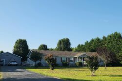 Pre-foreclosure in  W HUDSON POND RD Lincoln, DE 19960