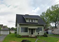Pre-foreclosure in  KENDAL AVE NE Massillon, OH 44646