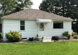 Pre-foreclosure in  MARKET AVE SW Hartville, OH 44632