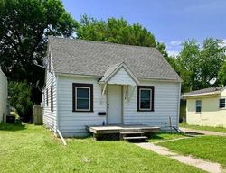Pre-foreclosure in  S ELMWOOD AVE Sioux Falls, SD 57104