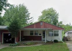 Pre-foreclosure in  W ILES AVE Springfield, IL 62704