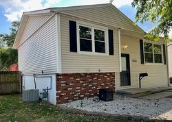 Pre-foreclosure in  STOKEBRIDGE RD Springfield, IL 62702