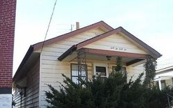 Pre-foreclosure in  SCHILLER PL Saint Louis, MO 63116