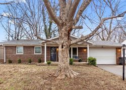 Pre-foreclosure in  DOGWOOD LN Fairview Heights, IL 62208