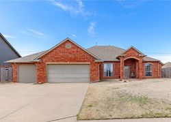 Pre-foreclosure in  BIRCH DR Oklahoma City, OK 73170