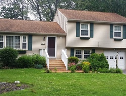 Pre-foreclosure in  BROOKSIDE DR North Kingstown, RI 02852