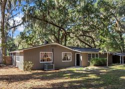 Pre-foreclosure in  HOLLY POINT RD W Orange Park, FL 32073