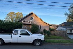 Pre-foreclosure in  SE 79TH AVE Portland, OR 97206