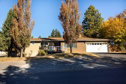 Pre-foreclosure in  EBERLEIN AVE Klamath Falls, OR 97603