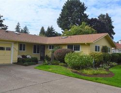 Pre-foreclosure in  ARCADE AVE NE Salem, OR 97303