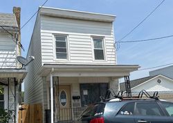 Pre-foreclosure Listing in CLAY ST NEW PHILADELPHIA, PA 17959