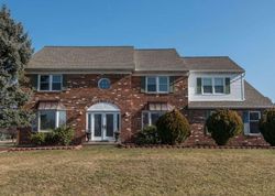 Pre-foreclosure in  NEWPORT LN Lansdale, PA 19446