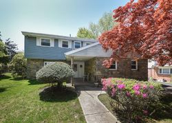 Pre-foreclosure in  THORNBERRY RD Wyncote, PA 19095