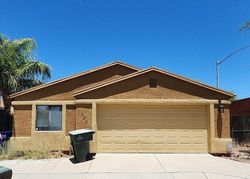 Pre-foreclosure in  E GERONIMO BLUFF LOOP Tucson, AZ 85705