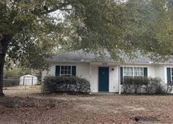 Pre-foreclosure in  PINE LAKE DR Crestview, FL 32539
