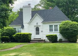 Pre-foreclosure in  W 228TH ST Cleveland, OH 44126