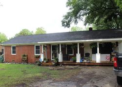 Pre-foreclosure in  AZALEA DR Goldsboro, NC 27530