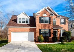 Pre-foreclosure in  MOUNTAINSIDE LN Charlotte, NC 28278