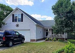 Pre-foreclosure in  DOMINIQUE ST Hope Mills, NC 28348