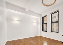 Pre-foreclosure in  MADISON AVE A New York, NY 10016