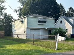 Pre-foreclosure in  CARMICHAEL RD Binghamton, NY 13901