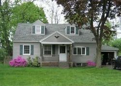 Pre-foreclosure in  WAVELL RD Schenectady, NY 12303