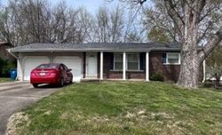 Pre-foreclosure in  SOUTEE DR Saint Peters, MO 63376