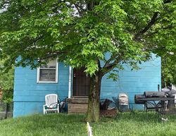 Pre-foreclosure in  LISTER AVE Kansas City, MO 64130