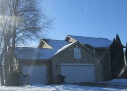 Pre-foreclosure in  POPLAR DR Saint Paul, MN 55125