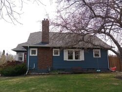 Pre-foreclosure in  ONEIDA ST Duluth, MN 55804