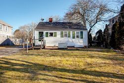 Pre-foreclosure in  OCEANVIEW TER Chatham, MA 02633