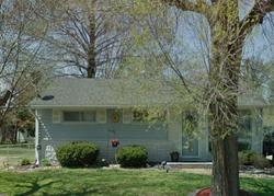 Pre-foreclosure in  WAYNE AVE Granite City, IL 62040