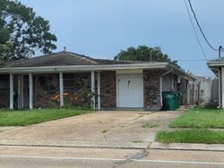 Pre-foreclosure in  CLEARY AVE Metairie, LA 70001